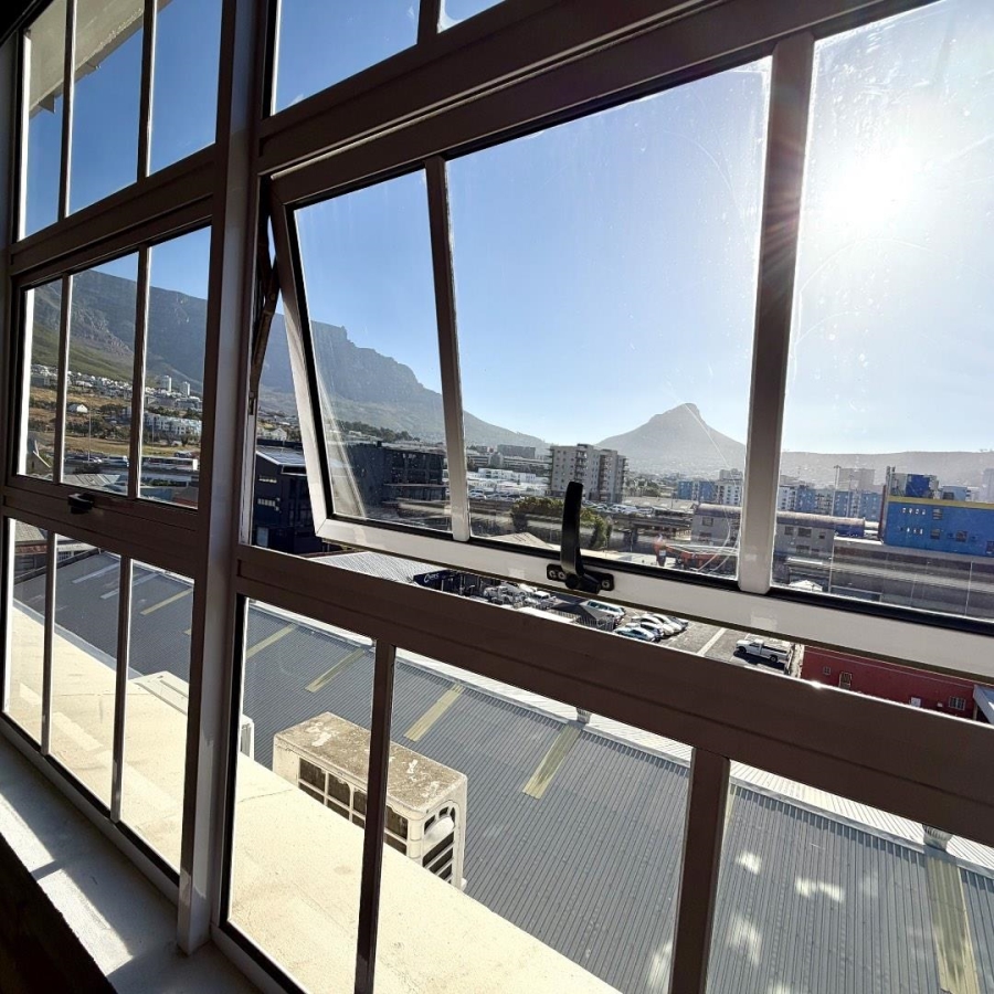 To Let 3 Bedroom Property for Rent in Zonnebloem Western Cape